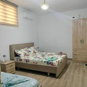 https://stomici-guesthouse.albaniahotels.org